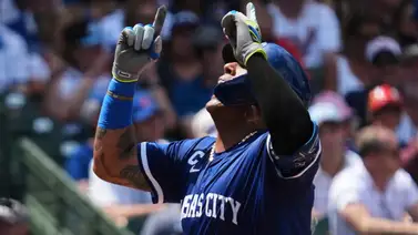 ¡Venezuela en lo alto! Salvador Pérez es el catcher latino con más jonrones en la historia de la MLB ¡Venezuela en lo alto! Salvador Pérez es el catcher latino con más jonrones en la historia de la MLB