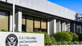 El beneficio de USCIS para proteger el estatus de inmigrante: todo lo que debes saber para mantener vigente la Green Card