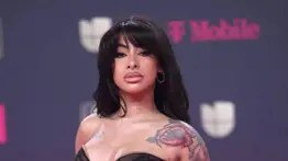 ¡Giro radical! El momento de Yailin en un templo cristiano que encendió la polémica: video
