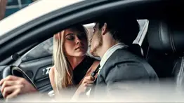 ¿Es ilegal tener relaciones sexuales dentro un vehículo? Esto señala el Código Penal venezolano
