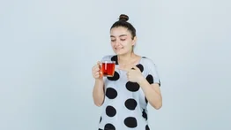 Un té milagroso para beber en ayuna: desintoxica el hígado y mejora la circulación sanguínea