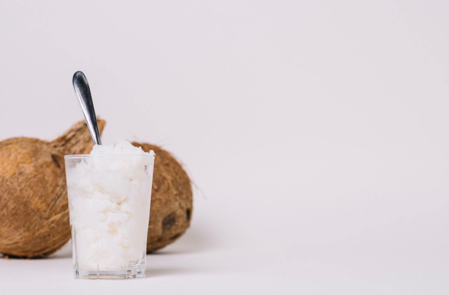 Leche de coco: así debes aplicarla para hidratar la piel rápidamente