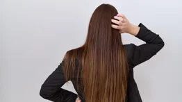 ¡Adiós encrespamiento! Alisa el cabello con esta milagrosa mascarilla natural