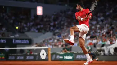 Zverev y Djokovic se enfrentan por las semifinales de Roland Garros Zverev y Djokovic se enfrentan por las semifinales de Roland Garros
