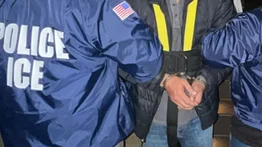 Conozca cuáles inmigrantes pueden ser penalizados por el ICE: reciben multas diarias por $998