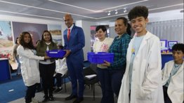 Anuncian la entrega de 2 mil kits de laboratorio a liceos de todo el país: también se capacitará a los profesores en esta área