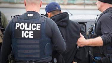 Circular con indocumentados en el auto en esta área de California es un riesgo: puede ser acusado por tráfico humano