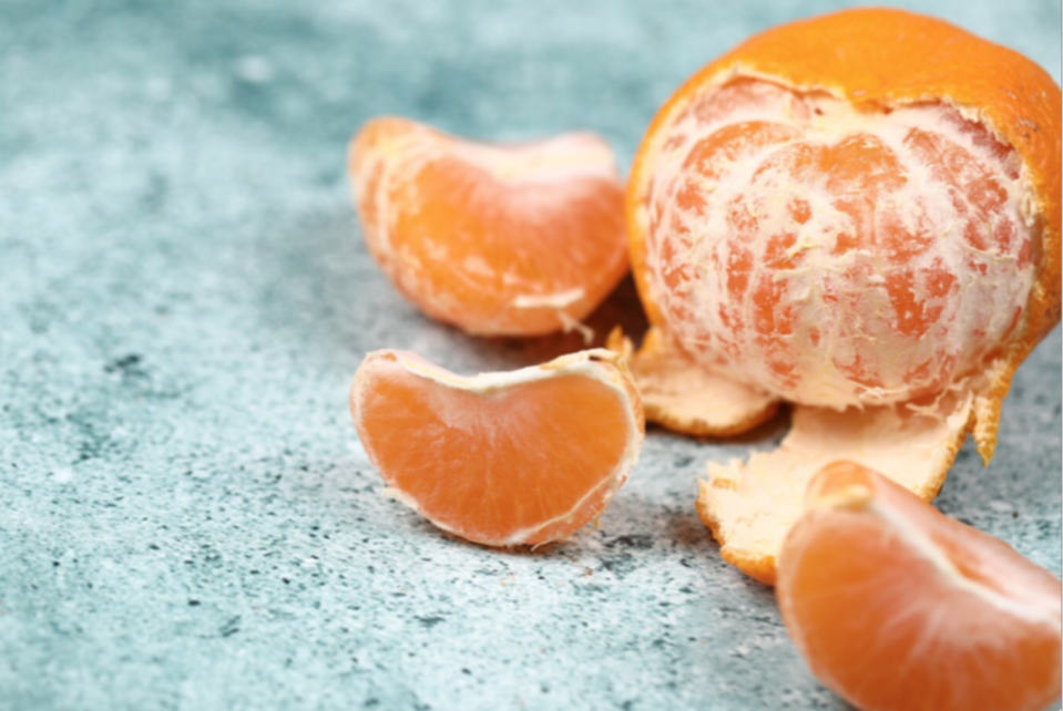 El error más frecuente al comer mandarina: desechas la parte más beneficiosas para tu salud