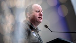 Gobernador de Colorado veta proyecto de ley que prohíbe las “facturas sorpresa” por servicios ambulatorios 