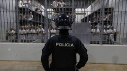 Juez Federal de Estados Unidos ordena medida a favor de venezolanos detenidos en El Salvador: podrán impugnar su expulsión