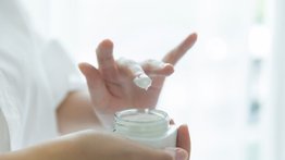 Crema milagrosa de aloe vera: fácil de preparar en casa para una piel siempre joven