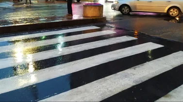 Sancionan a peatones por no usar el rayado en La Hoyada: hicieron trabajo comunitario