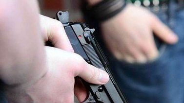 Pelea entre adolescentes termina en tiroteo: menor de 14 años recibió dos disparos