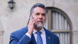 ¿Separados? Eduardo Santamarina revela el verdadero motivo por el que se distanció de Mayrín en el aeropuerto