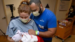 Estados Unidos prohíbe estos nombres para bautizar hijos: incluye uno propuesto por Elon Musk