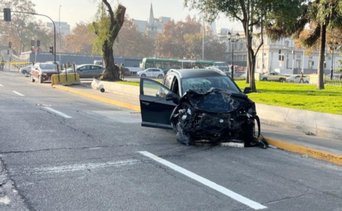 Venezolano ocasiona violento choque durante persecución policial: dos personas fallecieron