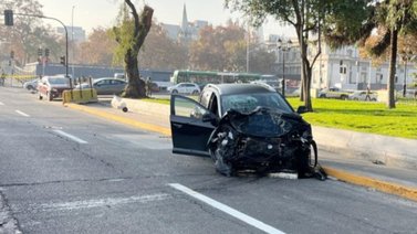 Venezolano ocasiona violento choque durante persecución policial: dos personas fallecieron