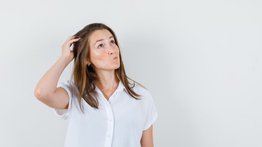 Retrasa la reaparición de las canas: el secreto de los peluqueros para alargar la acción del tinte