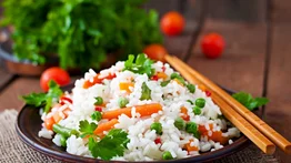 El secreto de los chefs: milagro que logras al añadir vinagre mientras hierves el arroz