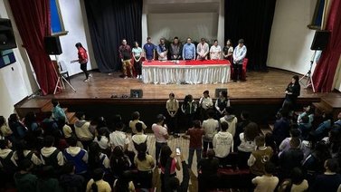 Ministerio de Educación sobre los padrinos de promociones: "en algunos casos no son idóneos moralmente"