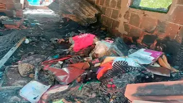 Explosión en vivienda provoca la muerte de dos abuelos y su nieta: tenían pimpinas de gasolina Explosión en vivienda provoca la muerte de dos abuelos y su nieta: tenían pimpinas de gasolina