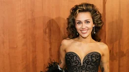 Miley Cyrus recupera derechos para interpretar canciones de Hannah Montana tras distinción Disney: Era triste no poder cantarlas