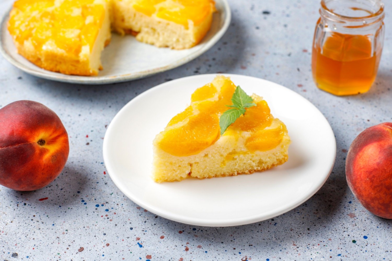 ¡Fácil y rápido! Aprende a preparar una exquisita torta de durazno en menos de 45 minutos ¡Fácil y rápido! Aprende a preparar una exquisita torta de durazno en menos de 45 minutos