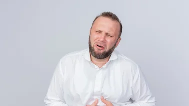 Evita la diverticulitis intestinal: estos son los alimentos indispensables luego de los 50 años de edad