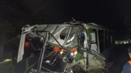 Identifican a los fallecidos tras choque entre camión y autobús de pasajeros en Barinas