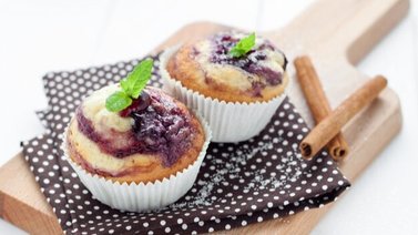 ¿Preparada para un desayuno saludable e irresistible?: prueba magdalenas de ciruelas 