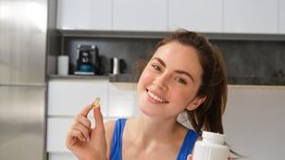 Mantente activa: descubre cuáles son las vitaminas que tu cuerpo necesita y dónde conseguirlas