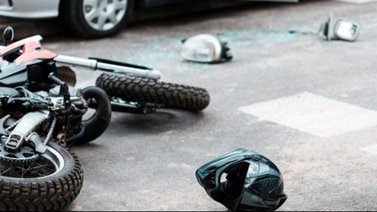 Motorizado venezolano muere tras ser arrollado por una camioneta: el conductor está detenido