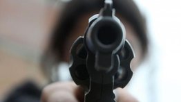 Criminales fingen ser policías para asesinar a comerciante venezolano: lo acribillan en la casa de su pareja