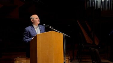 Bancamiga y el Colegio Jefferson crearán primer programa permanente de robótica e IA en el país