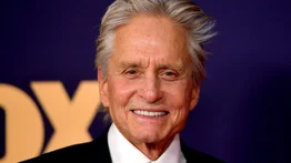 Michael Douglas pide disculpas por el caos mundial que genera Trump: Me avergüenzo de mi país