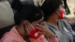 Regresa a Venezuela joven migrante que sufrió 4 parálisis tras detención en Estados Unidos: Un agente me golpeó y se me durmió la mitad del cuerpo