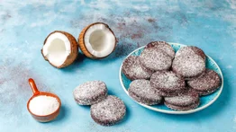 Dile adiós al horno: así puedes elaborar unas deliciosas galletas de coco en el microondas