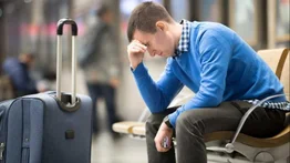 Pasajeros deben ser precavidos en aeropuertos de Estados Unidos: FBI advierte sobre el modus operandi "port jacking" 