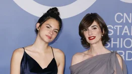 Hija de Paz Vega lee una emotiva carta en premios Vanitatis: Ser la mitad de tu mujer me haría orgullosa