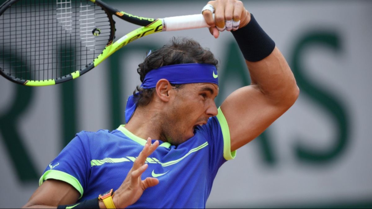 Récord en subasta: raqueta de Rafael Nadal se vende por cifra histórica