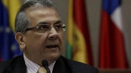 Reportan detención del exministro Rodrigo Cabezas: familiares lanzan alerta