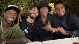 Reunión de estrellas brasileñas: el encuentro viral de Vinicius Jr., Ronaldinho, Ronaldo Nazario y Mateus Cunha
