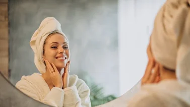 Cuida tu rostro: aprende a preparar una mascarilla casera para hidratar la piel rápidamente 