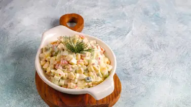 Come ensalada rusa sin engordar: no lleva mayonesa y te aporta pocas calorías Come ensalada rusa sin engordar: no lleva mayonesa y te aporta pocas calorías