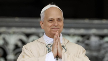 Vaticano: papa León XIV recibe como regalo la imagen de la Virgen de Coromoto