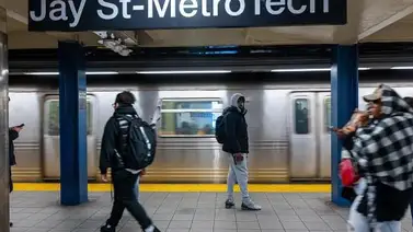 Hombre le corta el rostro a trabajadora del Metro de Nueva York: “Estaba furioso por los retrasos del servicio” Hombre le corta el rostro a trabajadora del Metro de Nueva York: “Estaba furioso por los retrasos del servicio”