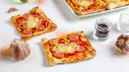 El golpe maestro: cómo elaborar una irresistible pizza sobre tostadas de pan