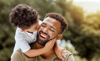 Netflix celebra el Día del Padre: 7 series para disfrutar en familia