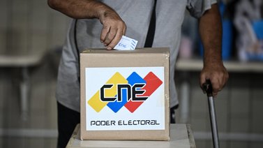Lista oficial de candidatos del Gran Polo Patriótico para las alcaldías de Miranda y el Zulia
