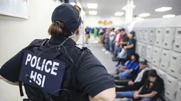 Experta afirma que administración de Trump cuenta con herramientas tecnológicas para rastrear a los migrantes